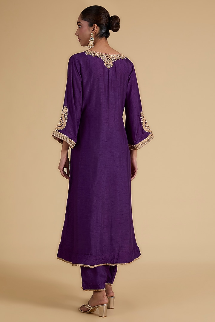Purple Upada Silk Kiran Dori Embroidered Kaftan Kurta Set by Sheetal Batra at Pernia's Pop Up Shop