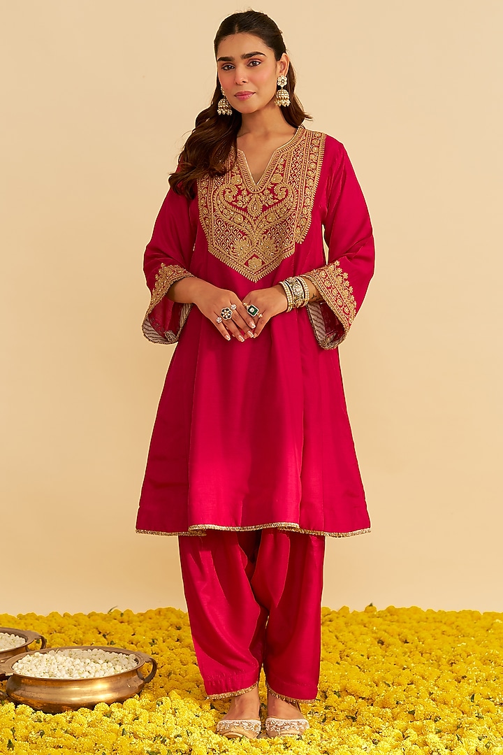 Hot Pink Upada Silk Kiran Dori Embroidered Short Kurta Set by Sheetal Batra at Pernia's Pop Up Shop