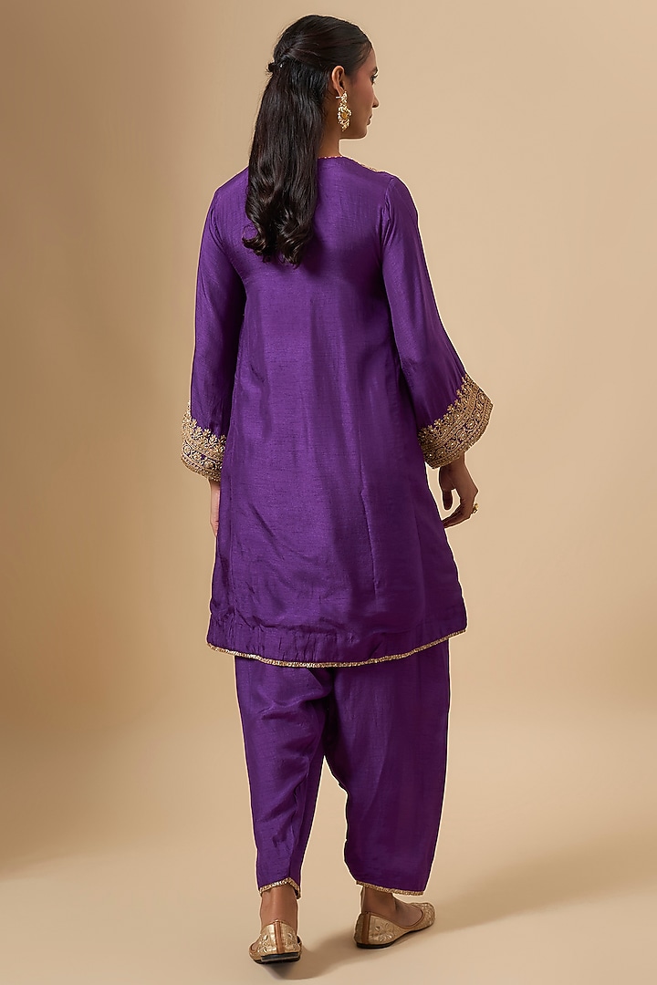 Purple Upada Silk Dori Embroidered Choga Kurta Set by Sheetal Batra at Pernia's Pop Up Shop