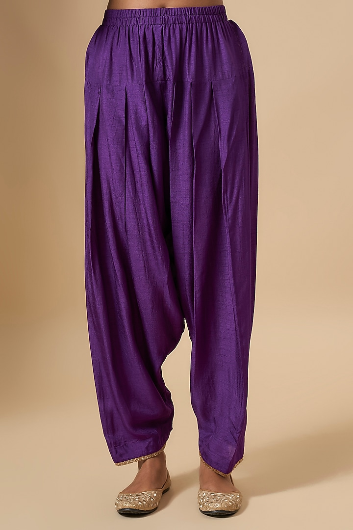 Purple Upada Silk Dori Embroidered Choga Kurta Set by Sheetal Batra at Pernia's Pop Up Shop