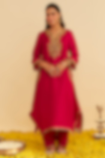 Hot Pink Upada Silk Kiran Dori Embroidered Long Kaftan Set by Sheetal Batra at Pernia's Pop Up Shop