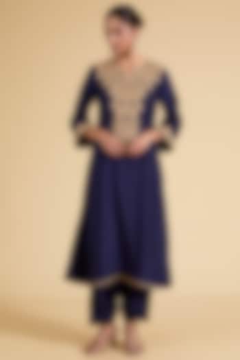 Deep Blue Upada Silk Dori Embroidered Kaftan Set by Sheetal Batra at Pernia's Pop Up Shop