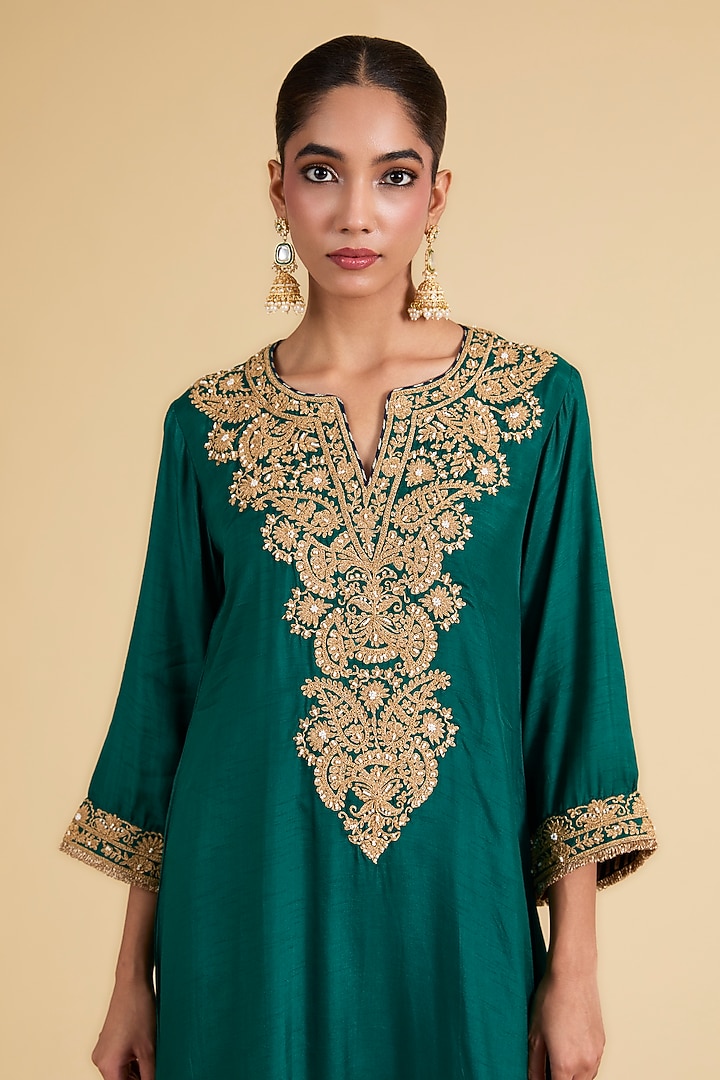 Emerald Green Upada Silk Dori Embroidered Kaftan Set by Sheetal Batra at Pernia's Pop Up Shop