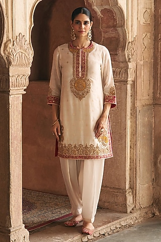 Ivory Pure Silk Chanderi Banarasi Gota-Patti Embroidered Kurta Set by Sheetal Batra