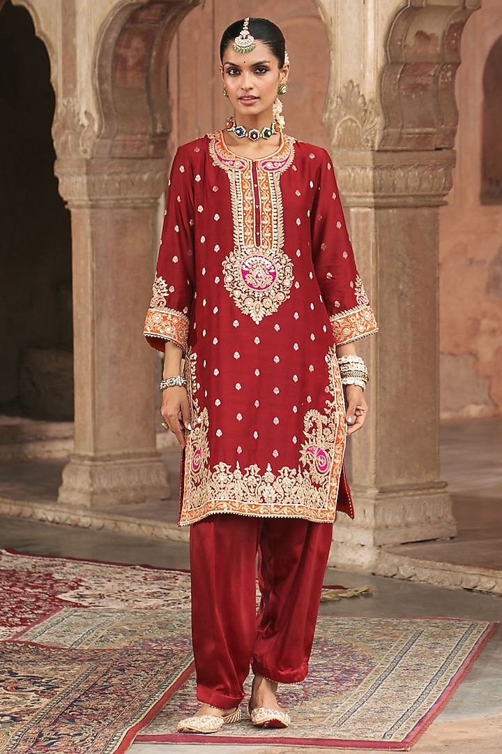 Deep Red Pure Silk Chanderi Banarasi Gota-Patti Embroidered Kurta Set by Sheetal Batra at Pernia's Pop Up Shop