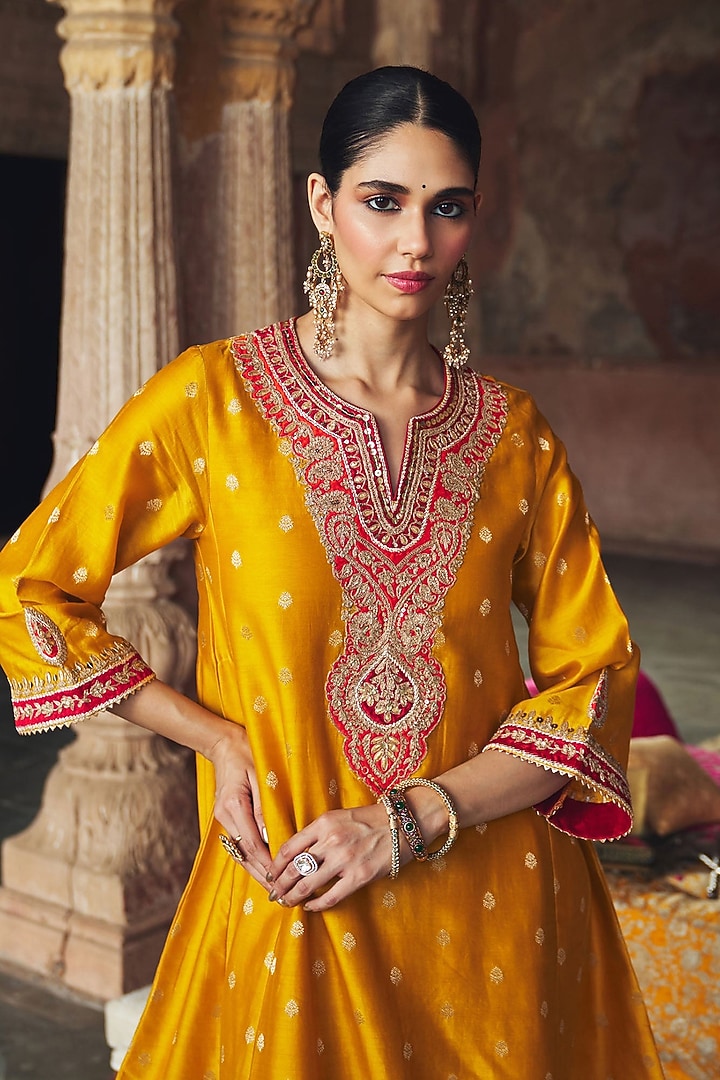 Mustard Pure Silk Chanderi Banarasi Gota-Patti Embroidered Kurta Set by Sheetal Batra at Pernia's Pop Up Shop