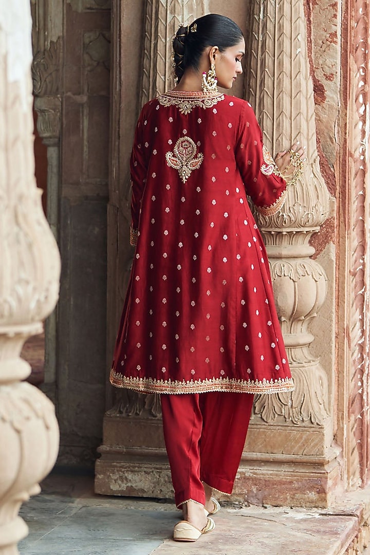 Burnt Orange Pure Silk Chanderi Banarasi Gota-Patti Embroidered Kurta Set by Sheetal Batra at Pernia's Pop Up Shop