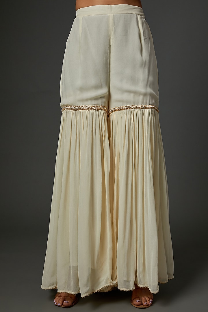 White Georgette Gharara Set by Sheetal Batra at Pernia's Pop Up Shop