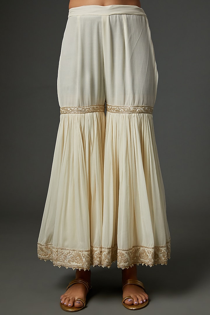 White Gharara Set in Georgette by Sheetal Batra at Pernia's Pop Up Shop