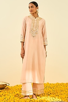 product-color-Blush Pink
