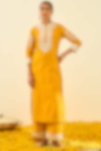 Glaze Mustard Gota Patti Embroidered Kurta Set by Sheetal Batra at Pernia's Pop Up Shop