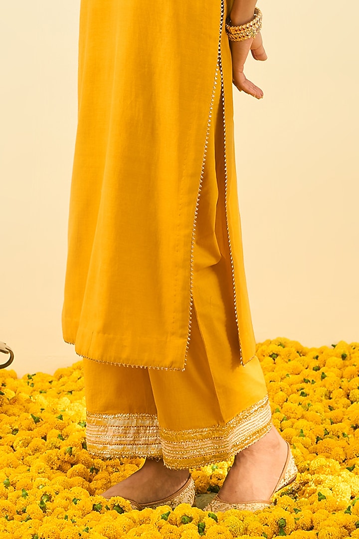 Glaze Mustard Gota Patti Embroidered Kurta Set by Sheetal Batra at Pernia's Pop Up Shop