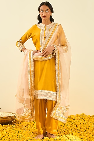Glaze Mustard Kurta Set With Gota Patti Embroidery by Sheetal Batra
