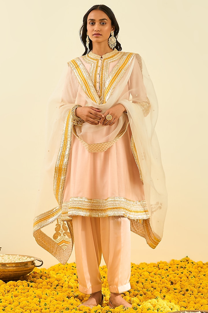 Rose Pink Kurta Set With Gota Patti Embroidery by Sheetal Batra at Pernia's Pop Up Shop