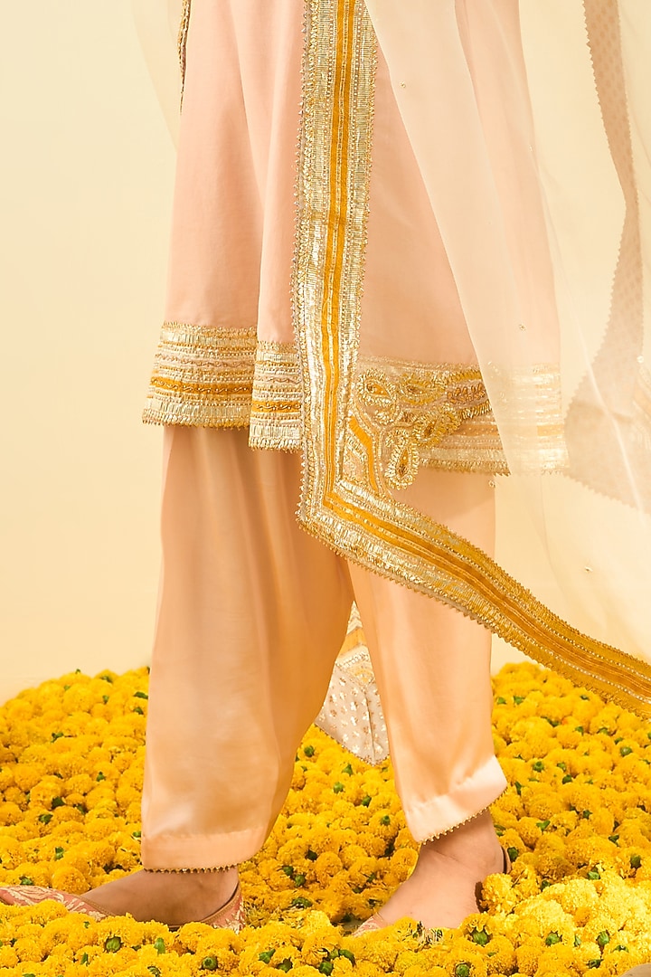Rose Pink Kurta Set With Gota Patti Embroidery by Sheetal Batra at Pernia's Pop Up Shop