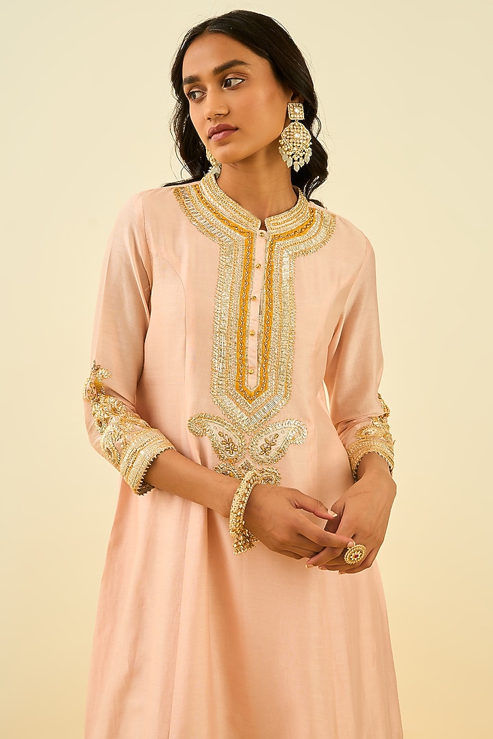 Rose Pink Kurta Set With Gota Patti Embroidery by Sheetal Batra at Pernia's Pop Up Shop