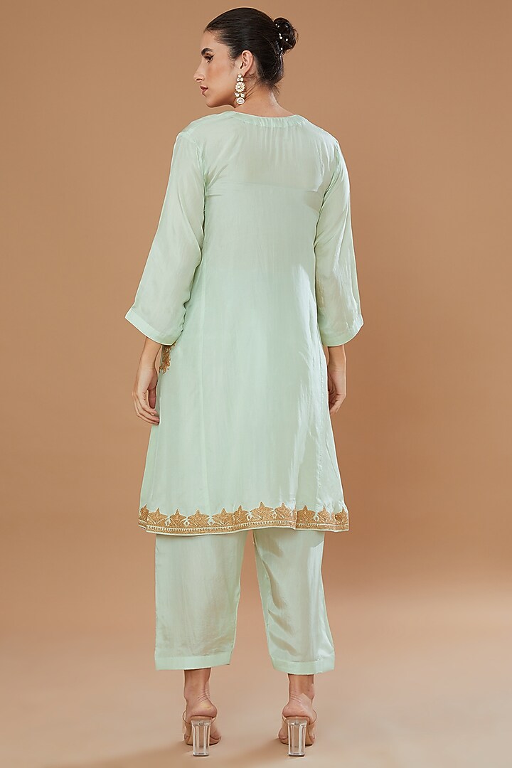 Green Pure Habutai Silk Embroidered Kurta Set by Sheetal Batra at Pernia's Pop Up Shop