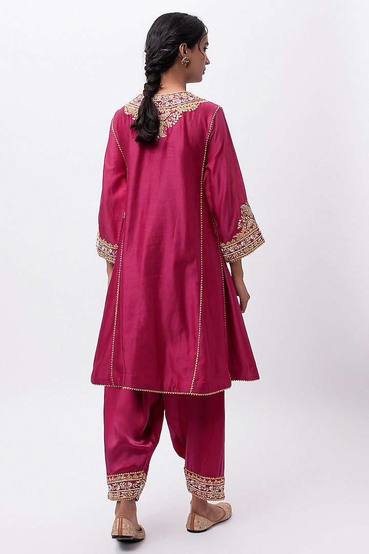 Pink Silk Chanderi Zardosi Hand Embroidered Kurta Set by Sheetal Batra at Pernia's Pop Up Shop