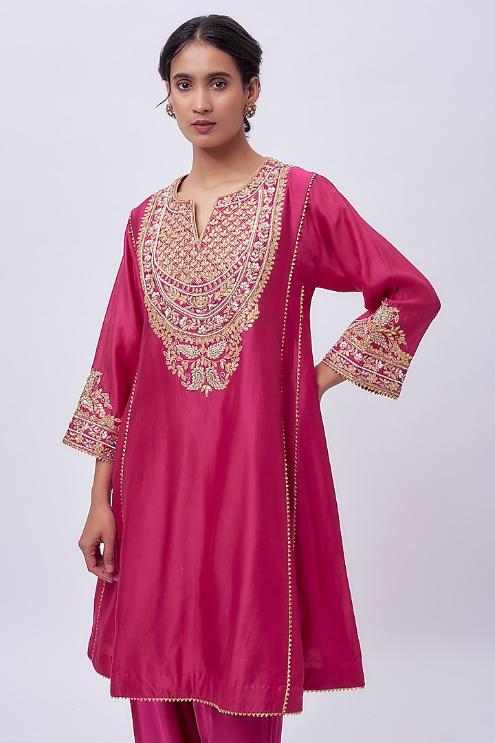 Pink Silk Chanderi Zardosi Hand Embroidered Kurta Set by Sheetal Batra at Pernia's Pop Up Shop