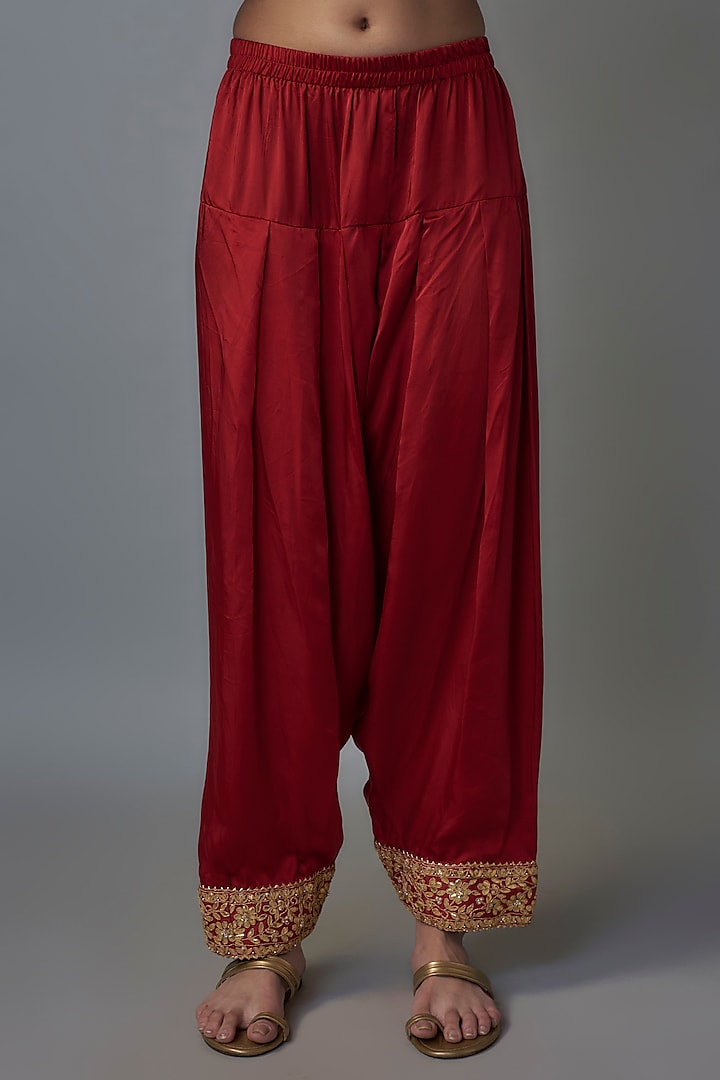 Red Silk Chanderi Dabka Embroidered Kurta Set by Sheetal Batra at Pernia's Pop Up Shop