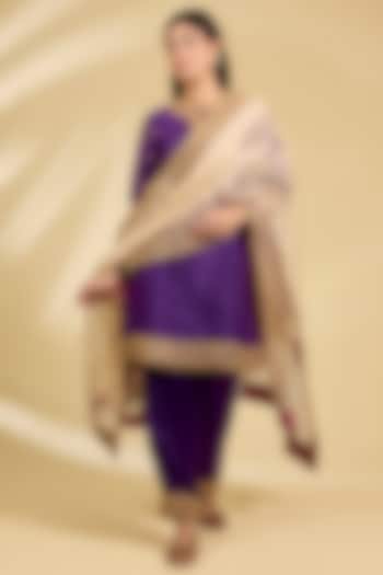 Purple Silk Chanderi Zardosi Embroidered Kurta Set by Sheetal Batra at Pernia's Pop Up Shop