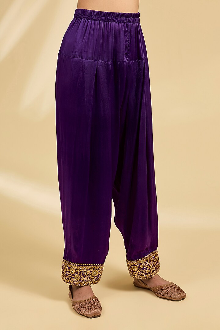 Purple Silk Chanderi Zardosi Embroidered Kurta Set by Sheetal Batra at Pernia's Pop Up Shop