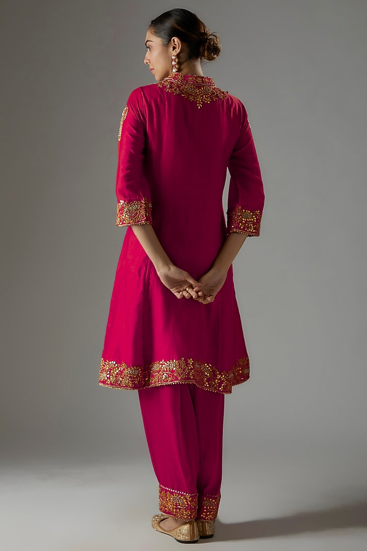 Hot Pink Chanderi Silk Gota Embroidered Princess-Cut Kurta Set by Sheetal Batra at Pernia's Pop Up Shop