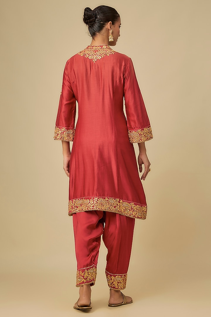 Red Silk Chanderi Zardosi Embroidered Kurta Set by Sheetal Batra at Pernia's Pop Up Shop