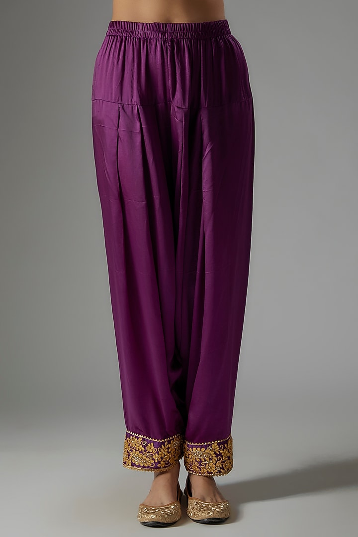 Purple Chanderi Silk Gota Patti Embroidered Kurta Set by Sheetal Batra at Pernia's Pop Up Shop