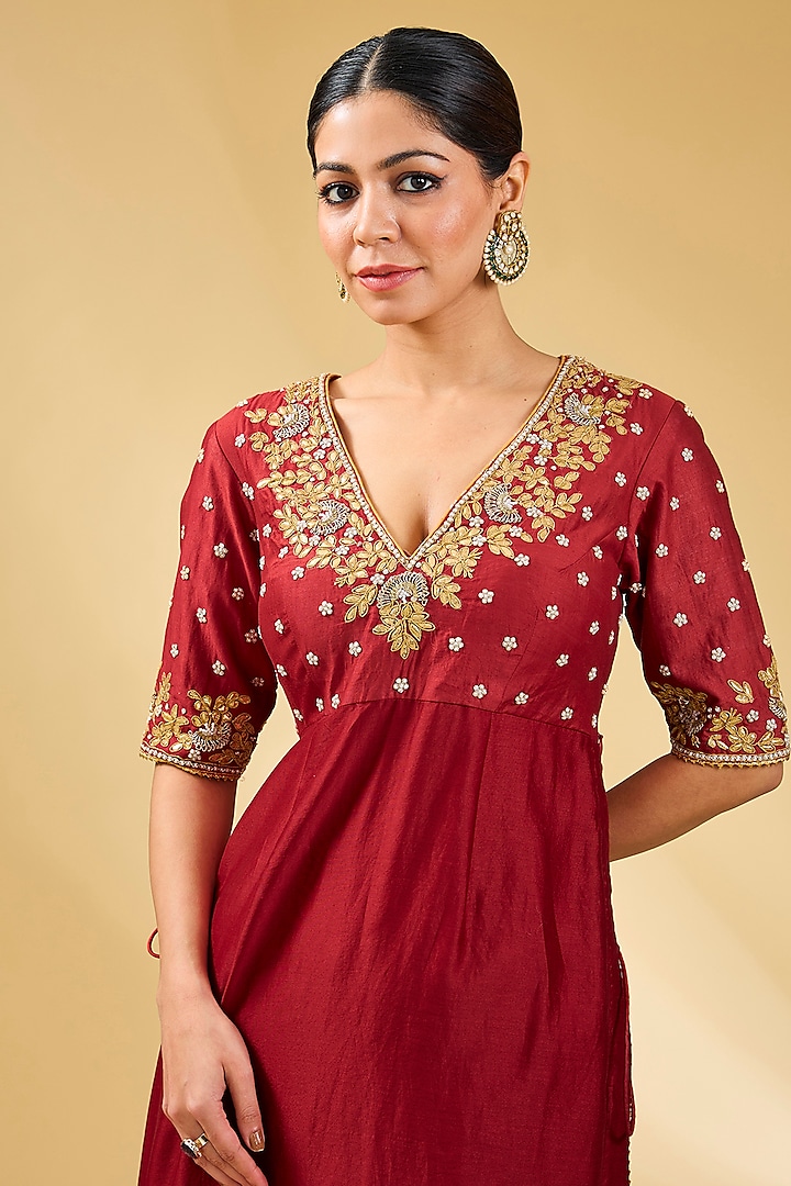 Red Pure Silk Chanderi Zardosi Embroidered Wedding Anarkali Set by Sheetal Batra at Pernia's Pop Up Shop