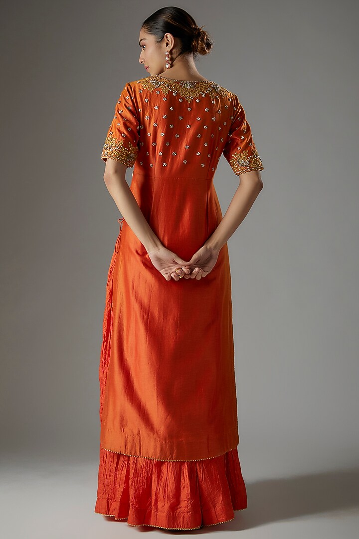 Orange Silk Chanderi Kashmiri Tilla Embroidered Kurta Set by Sheetal Batra at Pernia's Pop Up Shop