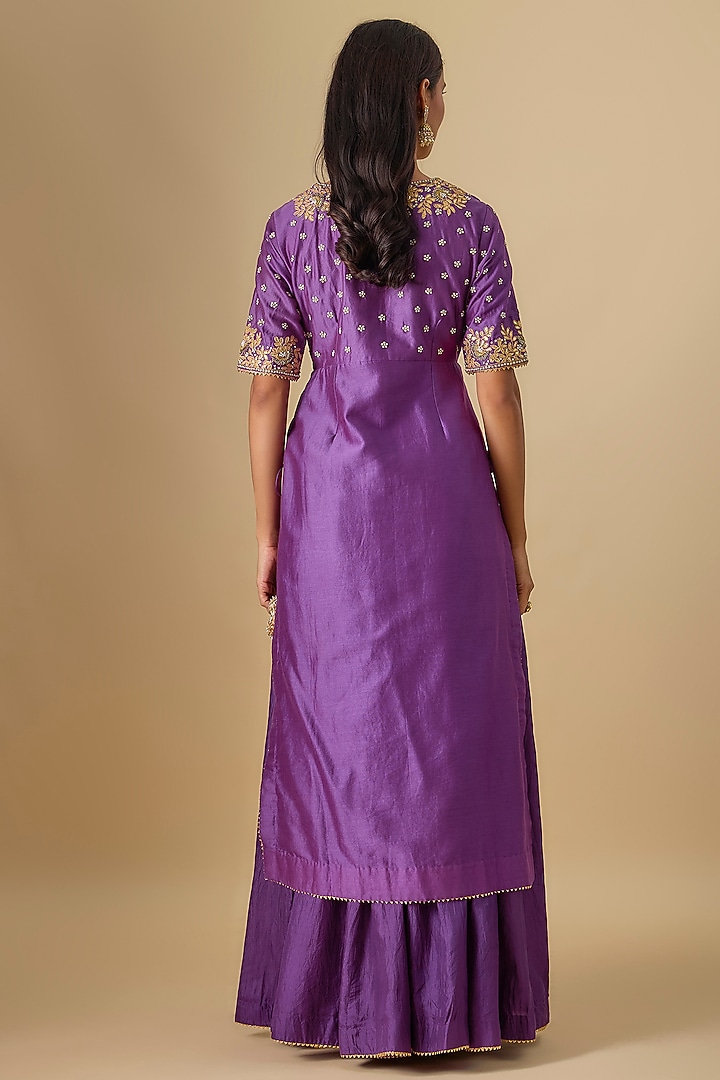 Purple Pure Silk Chanderi Hand Embroidered Kurta Set by Sheetal Batra at Pernia's Pop Up Shop