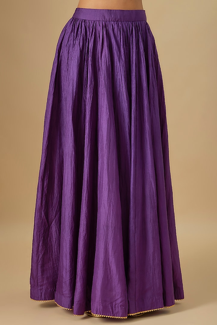 Purple Pure Silk Chanderi Hand Embroidered Kurta Set by Sheetal Batra at Pernia's Pop Up Shop