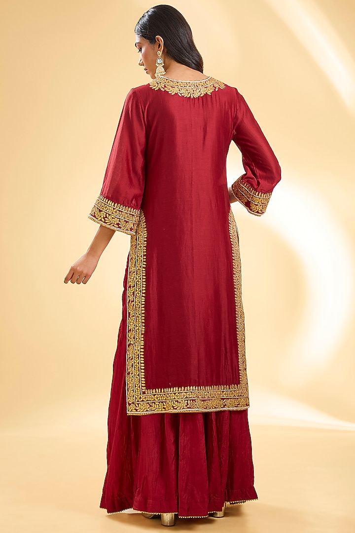 Red Silk Chanderi Dabka Zardosi Embroidered Long Kurta Set by Sheetal Batra at Pernia's Pop Up Shop