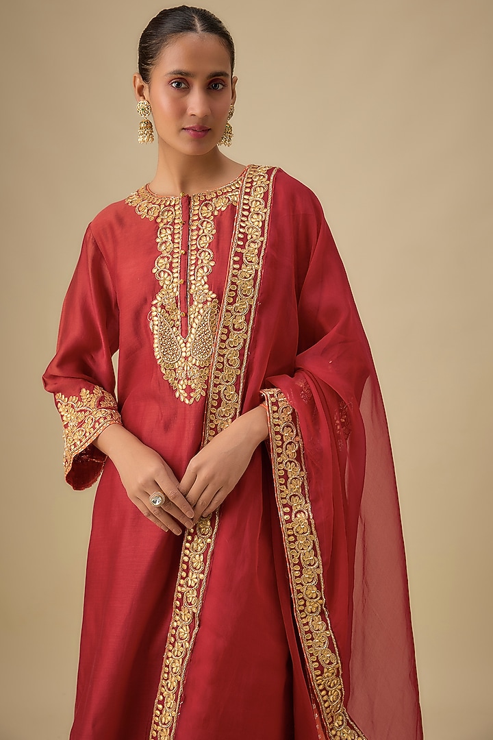 Red Pure Silk Chanderi Dabka Zardosi Embroidered Kurta Set by Sheetal Batra at Pernia's Pop Up Shop