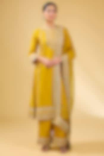 Yellow Silk Chanderi Dabka Embroidered Kurta Set by Sheetal Batra at Pernia's Pop Up Shop