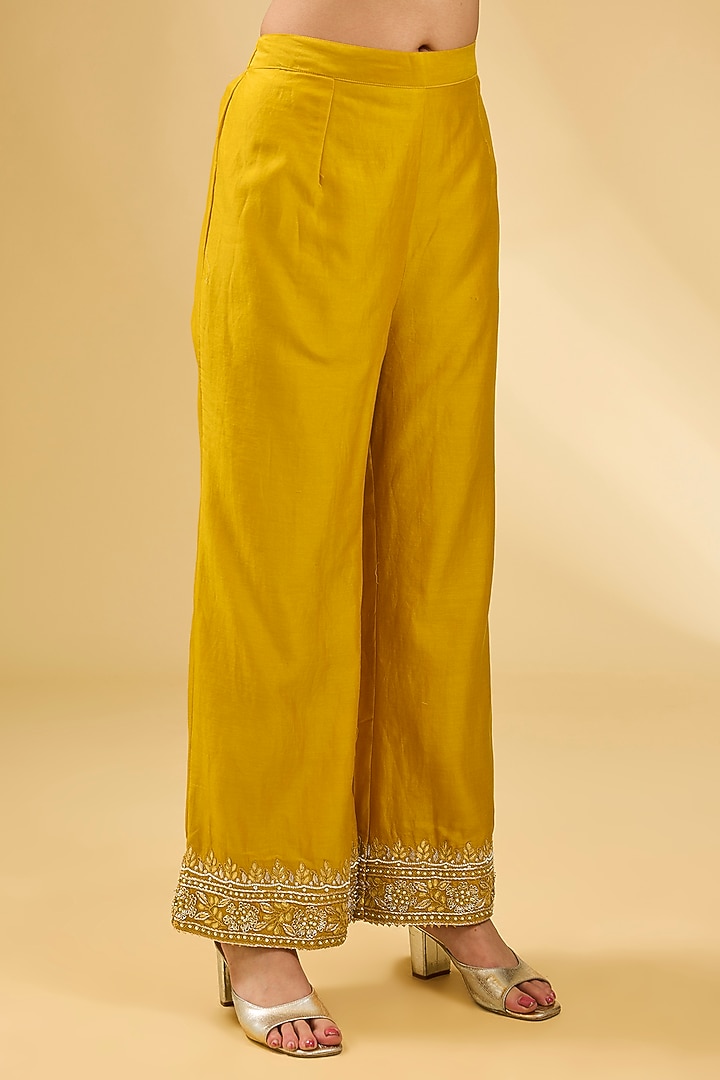 Yellow Silk Chanderi Dabka Embroidered Kurta Set by Sheetal Batra at Pernia's Pop Up Shop