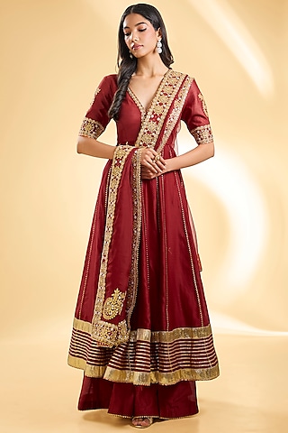 Red Silk Chanderi Dabka Zardosi Embroidered Kalidar Anarkali Set by Sheetal Batra