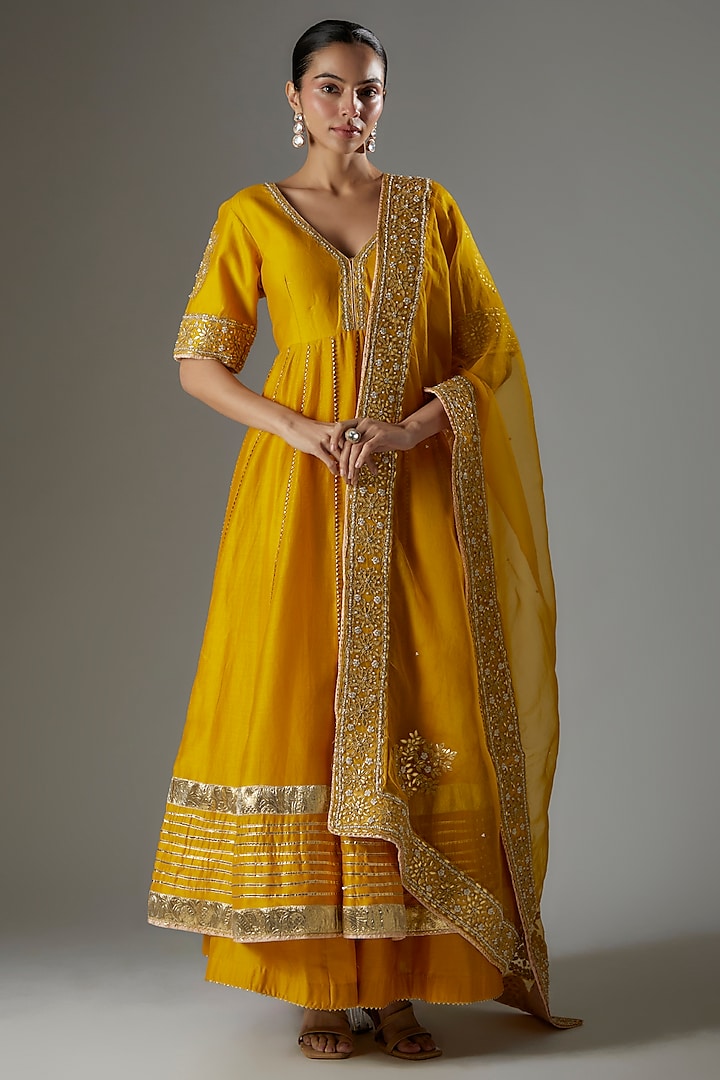Yellow Pure Silk Chanderi Gota Patti Embroidered Wedding Anarkali Set by Sheetal Batra at Pernia's Pop Up Shop