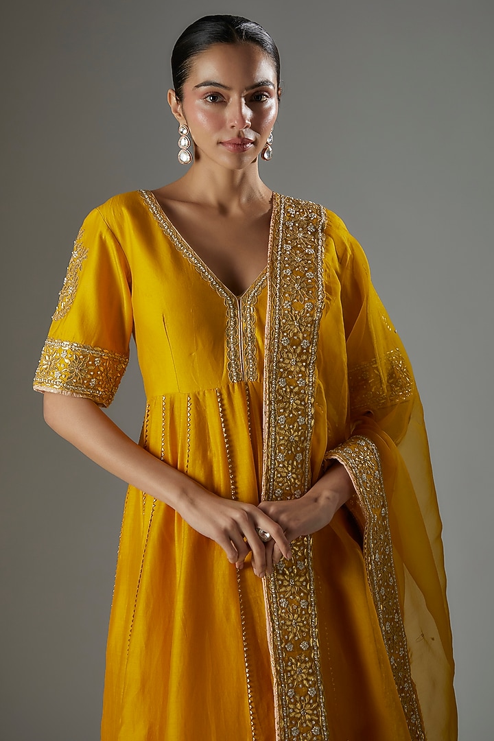 Yellow Pure Silk Chanderi Gota Patti Embroidered Wedding Anarkali Set by Sheetal Batra at Pernia's Pop Up Shop