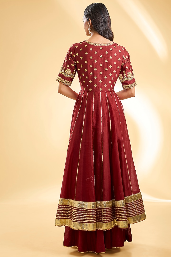 Red Silk Chanderi Dabka Zardosi Embroidered Kalidar Wedding Anarkali Set by Sheetal Batra at Pernia's Pop Up Shop