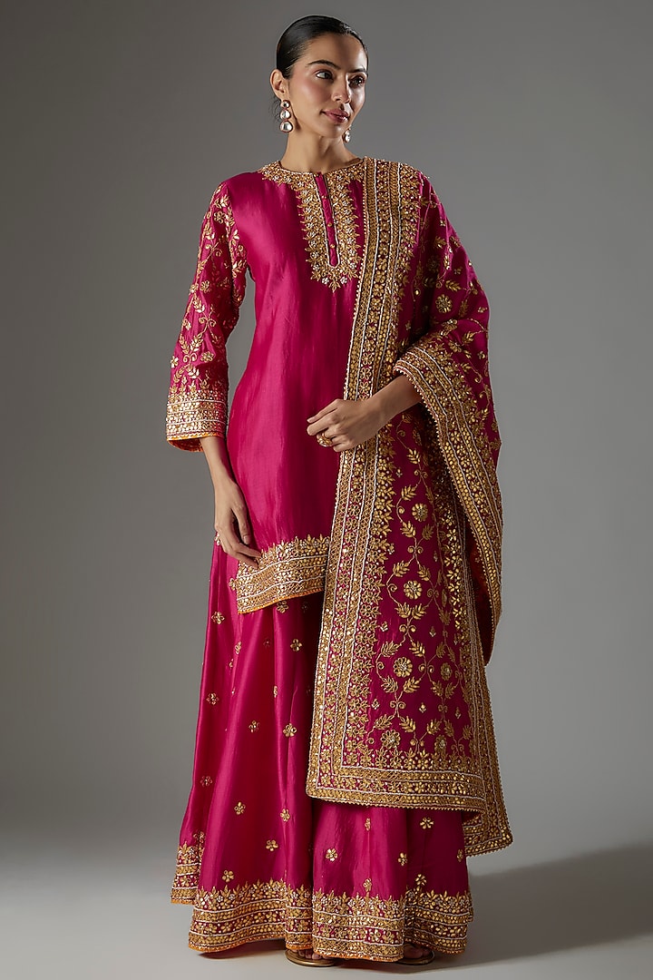 Hot Pink Silk Chanderi Kashmiri Tilla Embroidered Kurta Set by Sheetal Batra at Pernia's Pop Up Shop