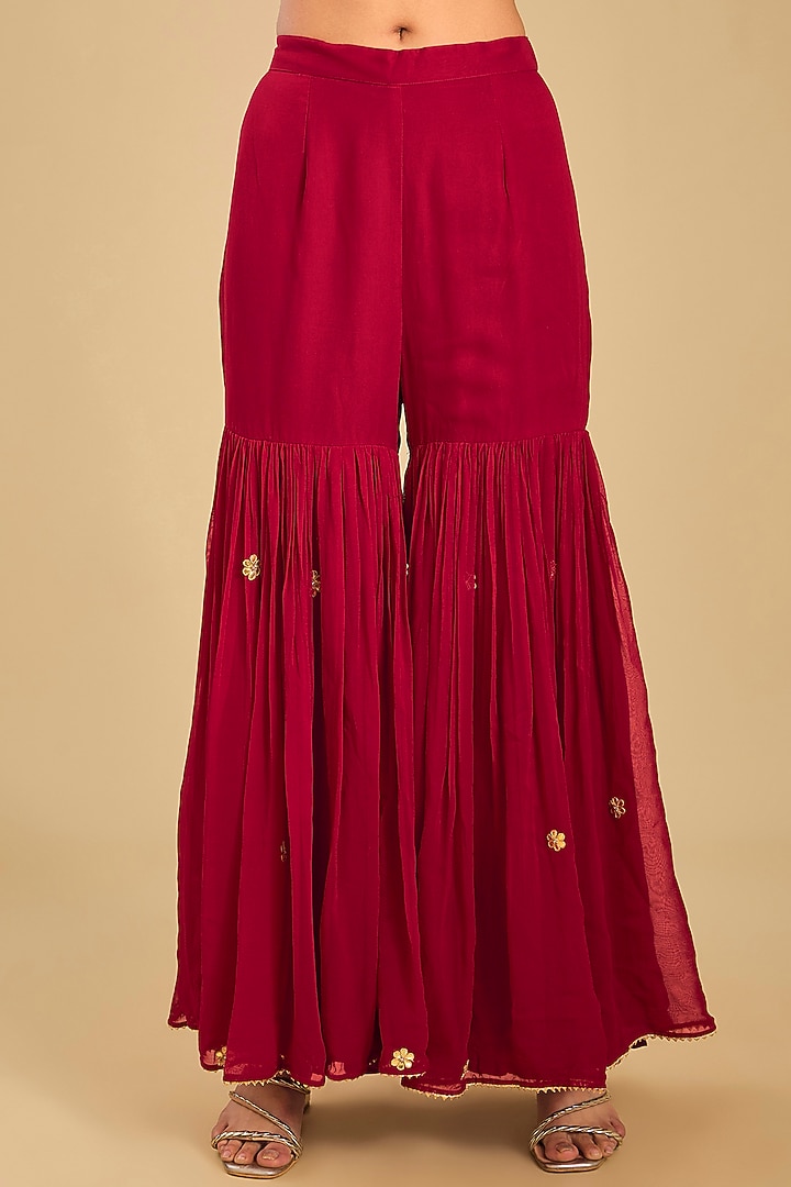 Deep Red Silk Chanderi Dabka Embroidered Kurta Set by Sheetal Batra at Pernia's Pop Up Shop