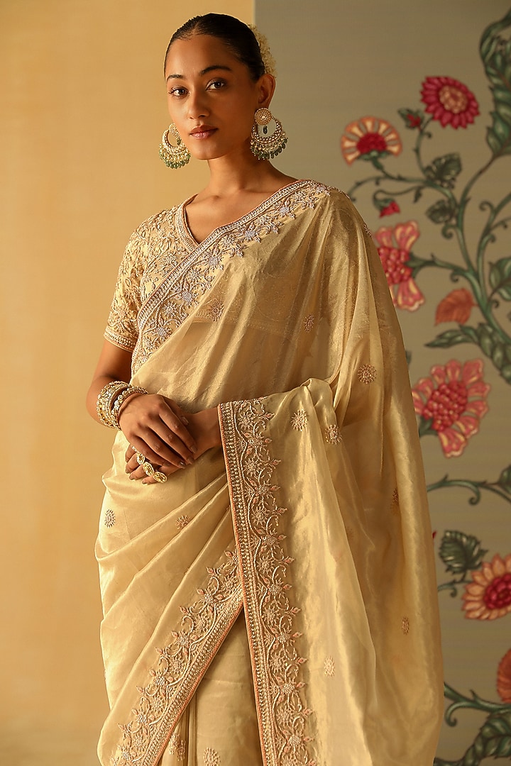 Gold Silk Tissue Dabka & Zardosi Embroidered Reception Saree Set by Sheetal Batra at Pernia's Pop Up Shop