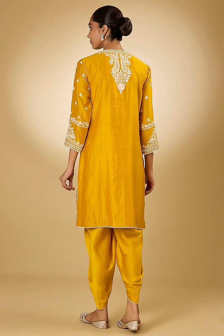Yellow Pure Silk Chanderi Parsi Gara Embroidered Kurta Set by Sheetal Batra at Pernia's Pop Up Shop