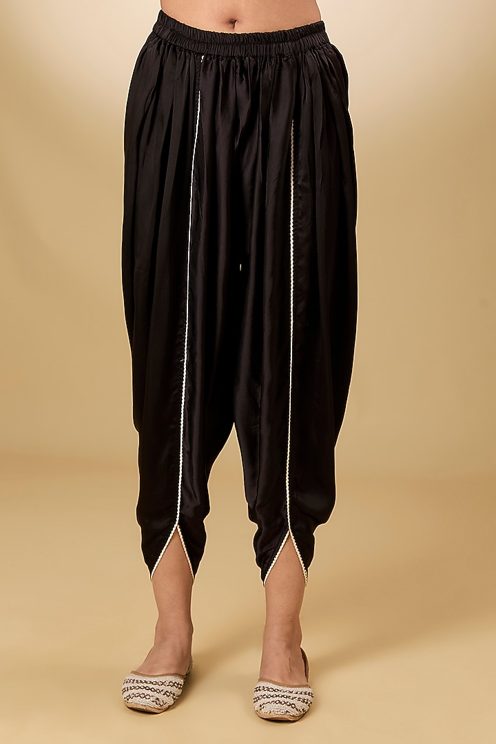 Black Pure Silk Chanderi Parsi Gara Embroidered Kurta Set by Sheetal Batra at Pernia's Pop Up Shop