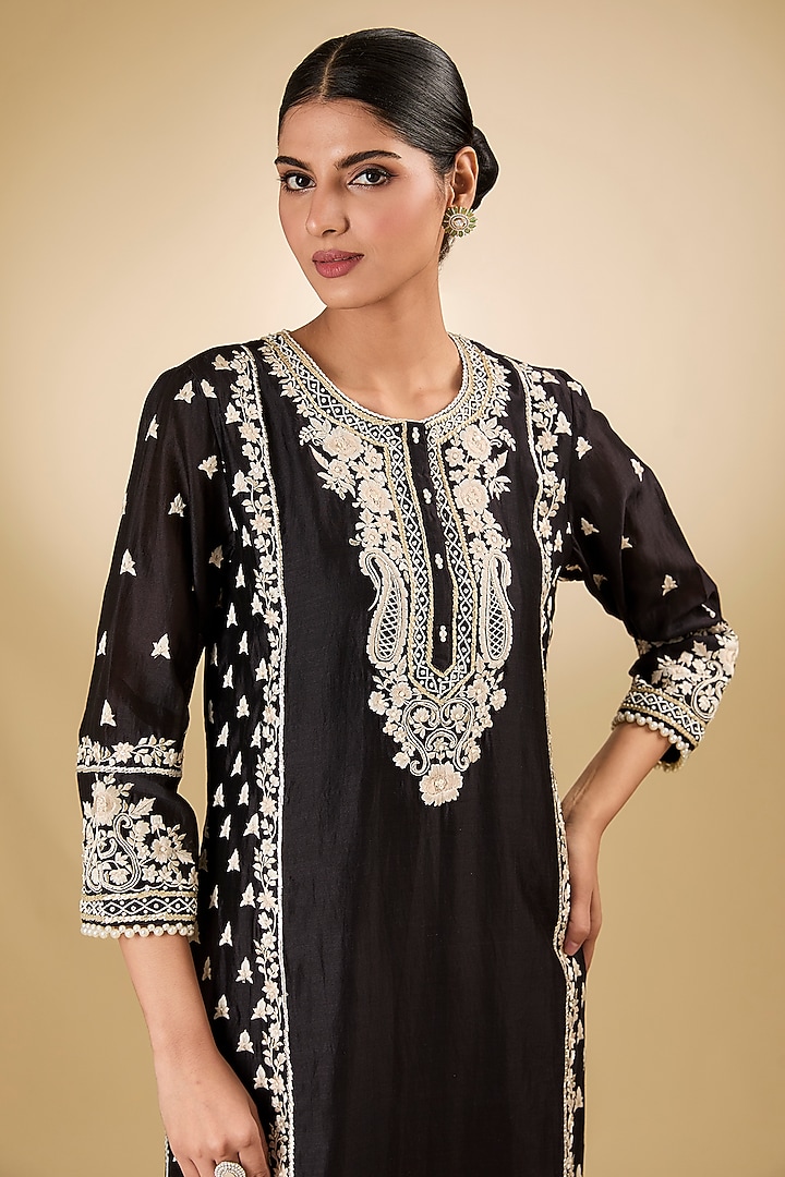 Black Pure Silk Chanderi Parsi Gara Embroidered Kurta Set by Sheetal Batra at Pernia's Pop Up Shop