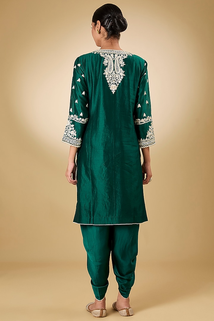 Green Pure Silk Chanderi Parsi Gara Embroidered Kurta Set by Sheetal Batra at Pernia's Pop Up Shop