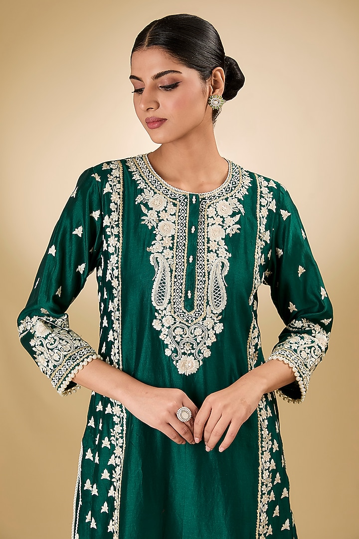 Green Pure Silk Chanderi Parsi Gara Embroidered Kurta Set by Sheetal Batra at Pernia's Pop Up Shop
