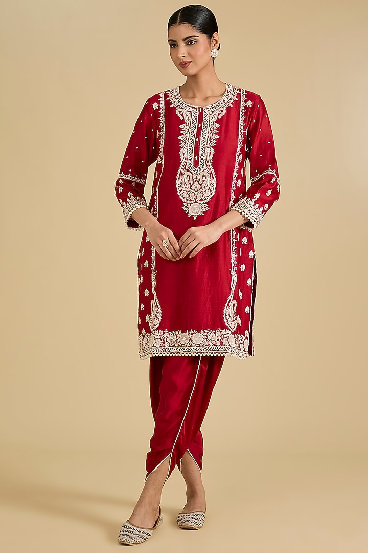 Red Silk Chanderi Pearl Embroidered Kurta Set by Sheetal Batra at Pernia's Pop Up Shop